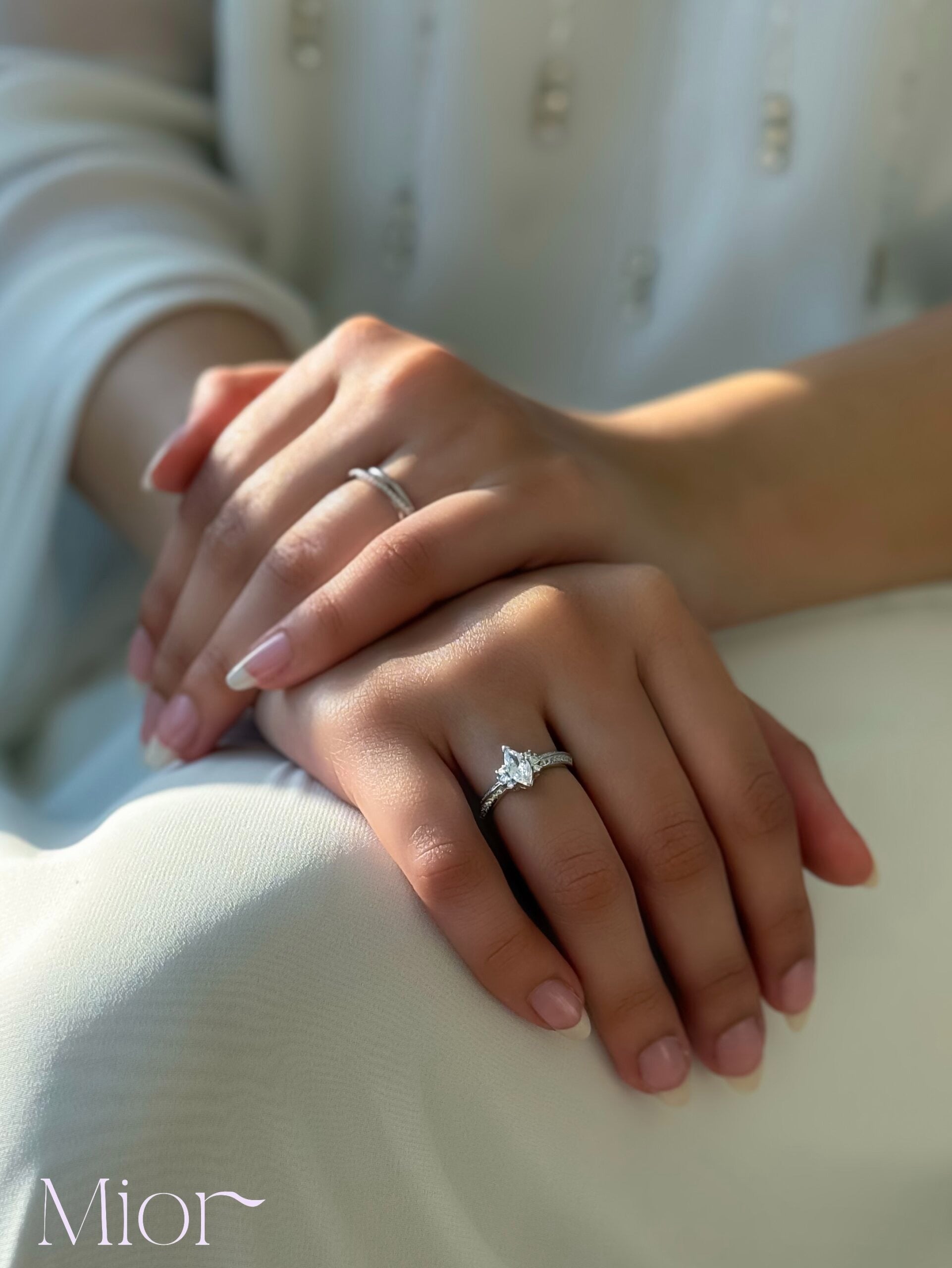 Oval Pearl Silver Ring – Elegant Women’s Fashion Jewelry