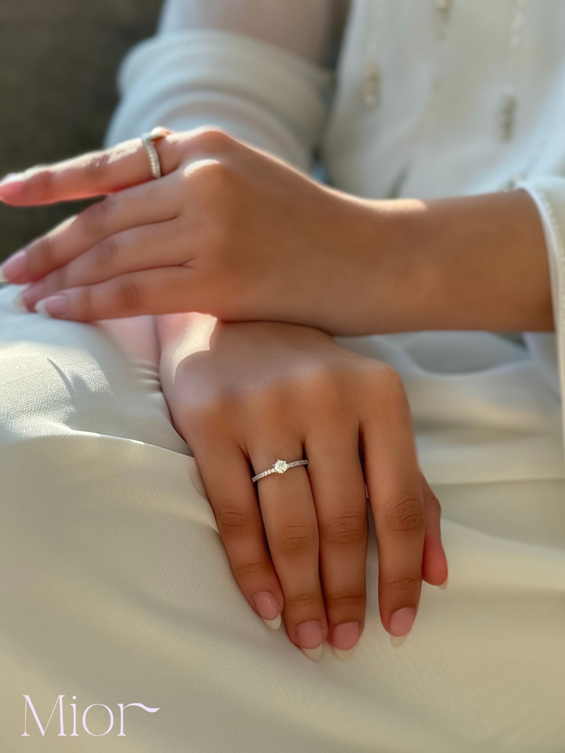 Silver Pavé Solitaire Ring – Elegant 925 Sterling Silver Sparkling Ring